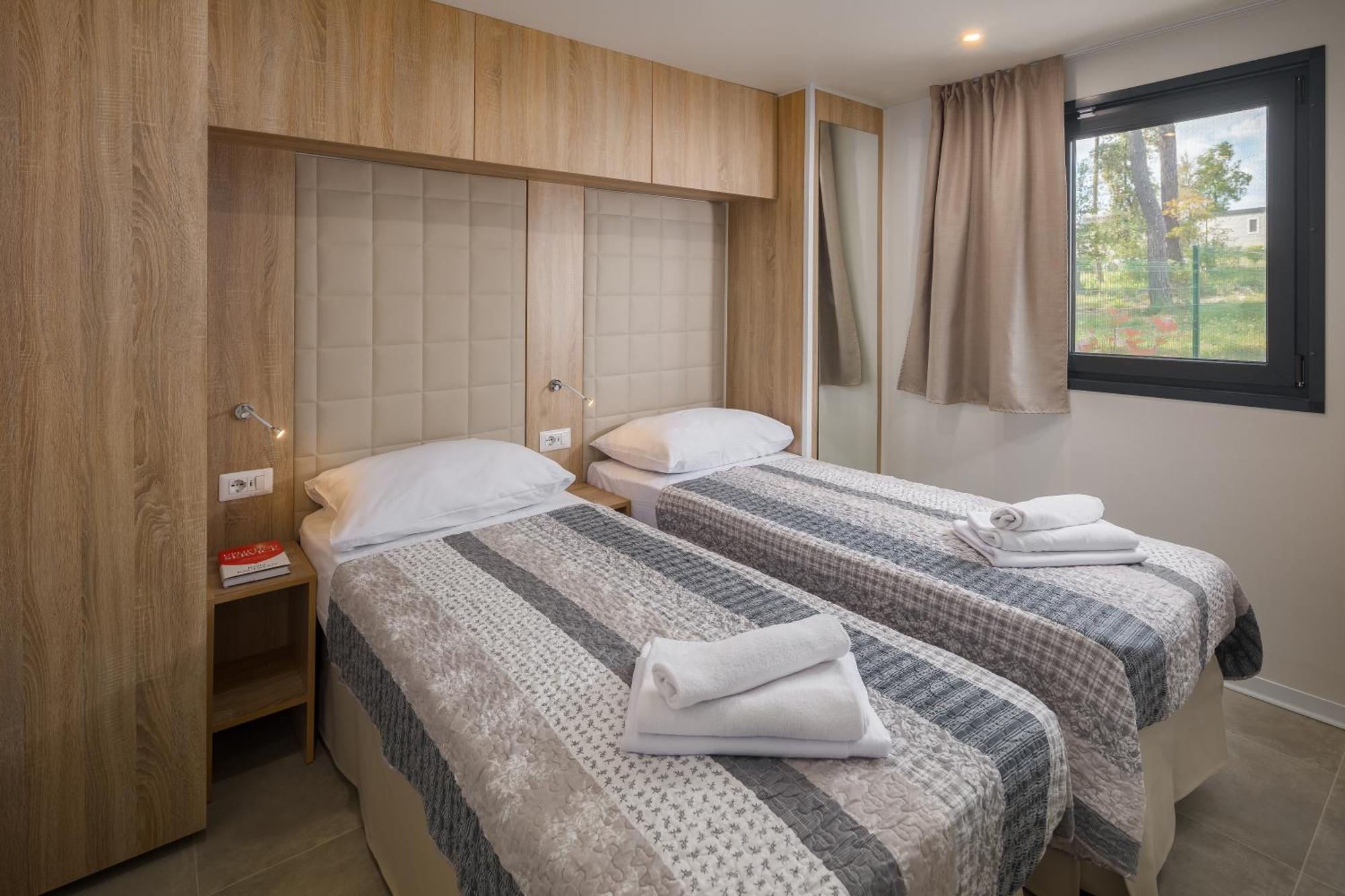 Premium Camping Homes Santa Marina, Lanterna Tar-Vabriga Kültér fotó