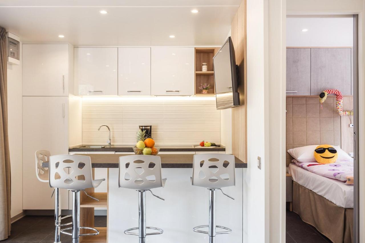 Premium Camping Homes Santa Marina, Lanterna Tar-Vabriga Kültér fotó