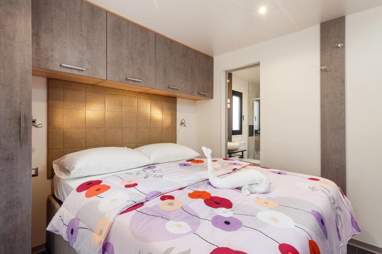 Premium Camping Homes Santa Marina, Lanterna Tar-Vabriga Kültér fotó
