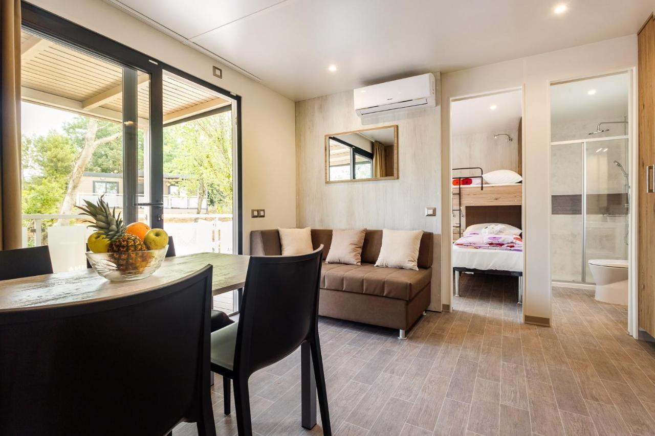Premium Camping Homes Santa Marina, Lanterna Tar-Vabriga Kültér fotó