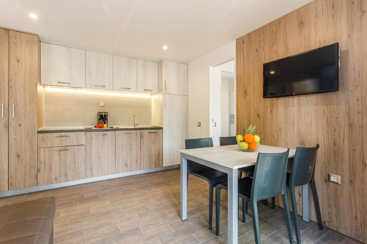 Premium Camping Homes Santa Marina, Lanterna Tar-Vabriga Kültér fotó